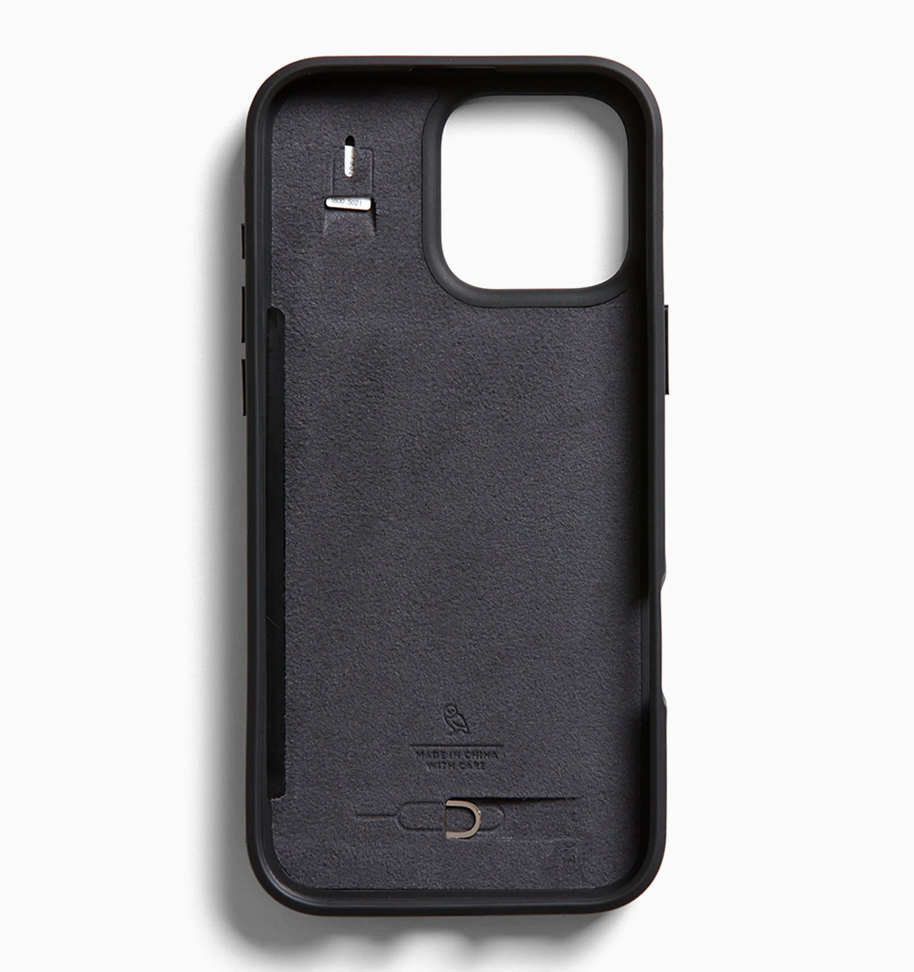 Bellroy Phone Case – 3 card - iPhone 16 Pro Max