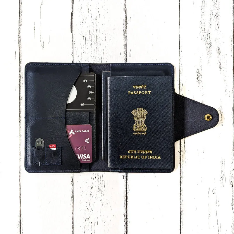 Classic Passport Holder   Luggage Tag Bundle - Navy Blue