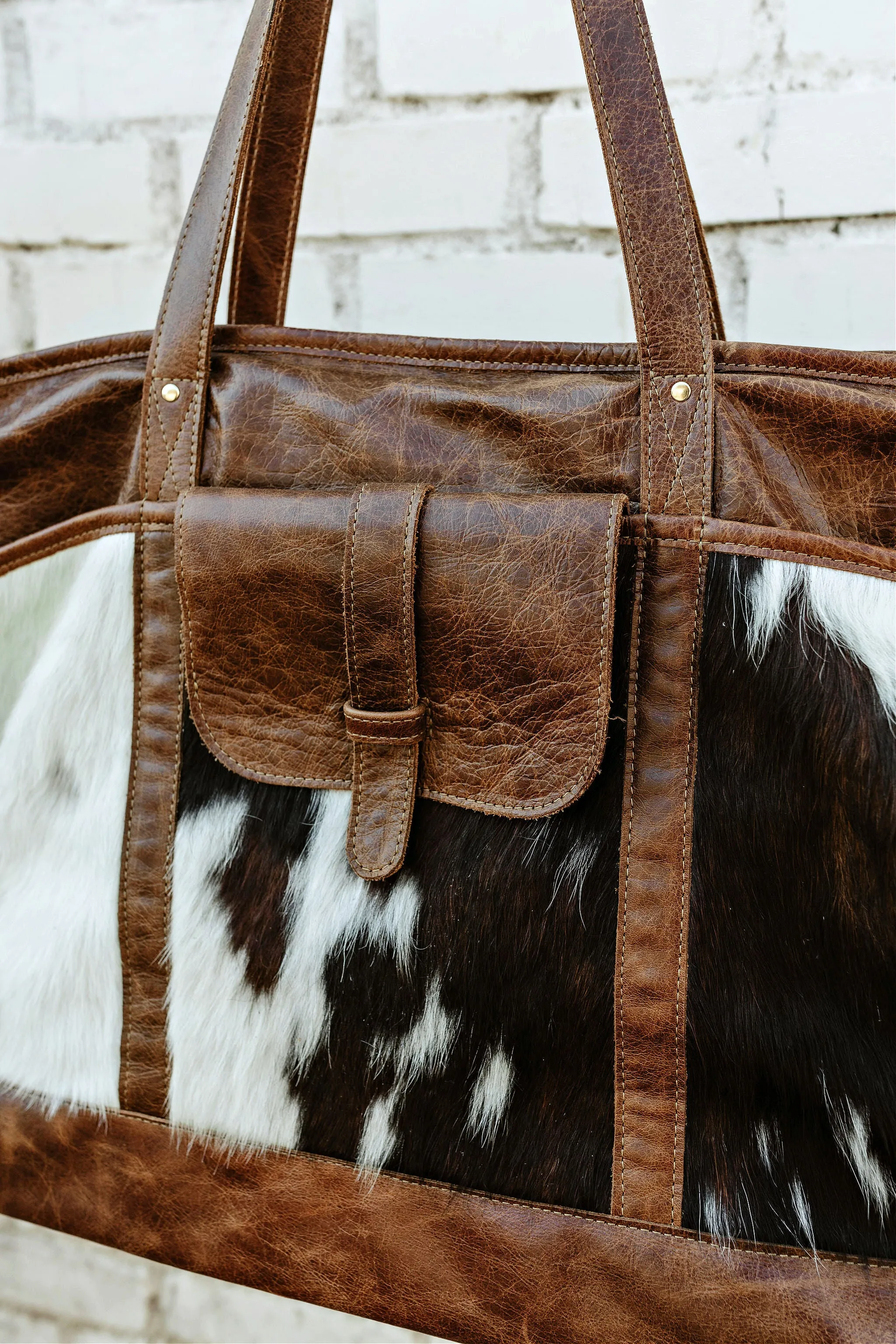 EXCLUSIVE!! Leather and Cowhide Travel Bag in Tri Color