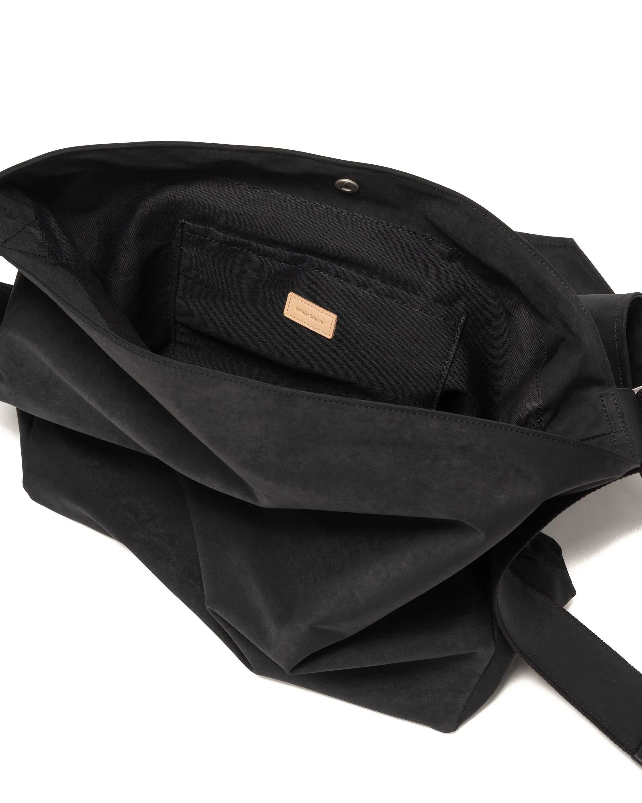 Flap Shoulder Big Shoulder Bag Black