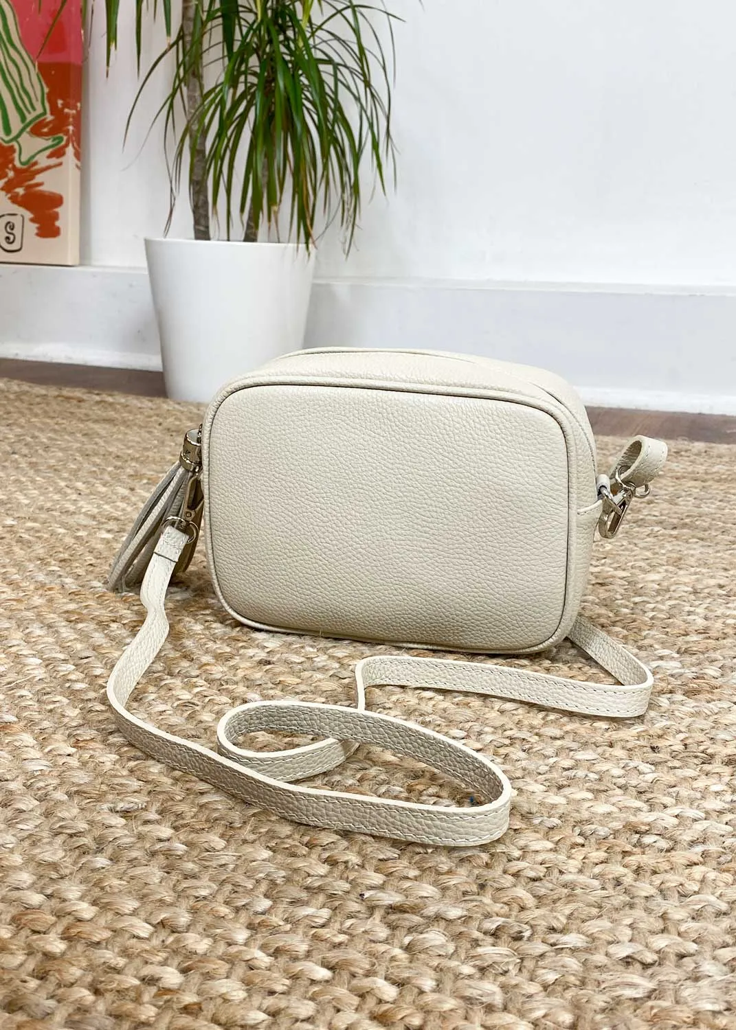 Global Leather Camera Bag - Cream