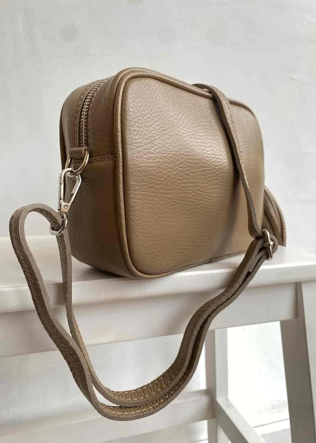 Global Leather Camera Bag - Taupe