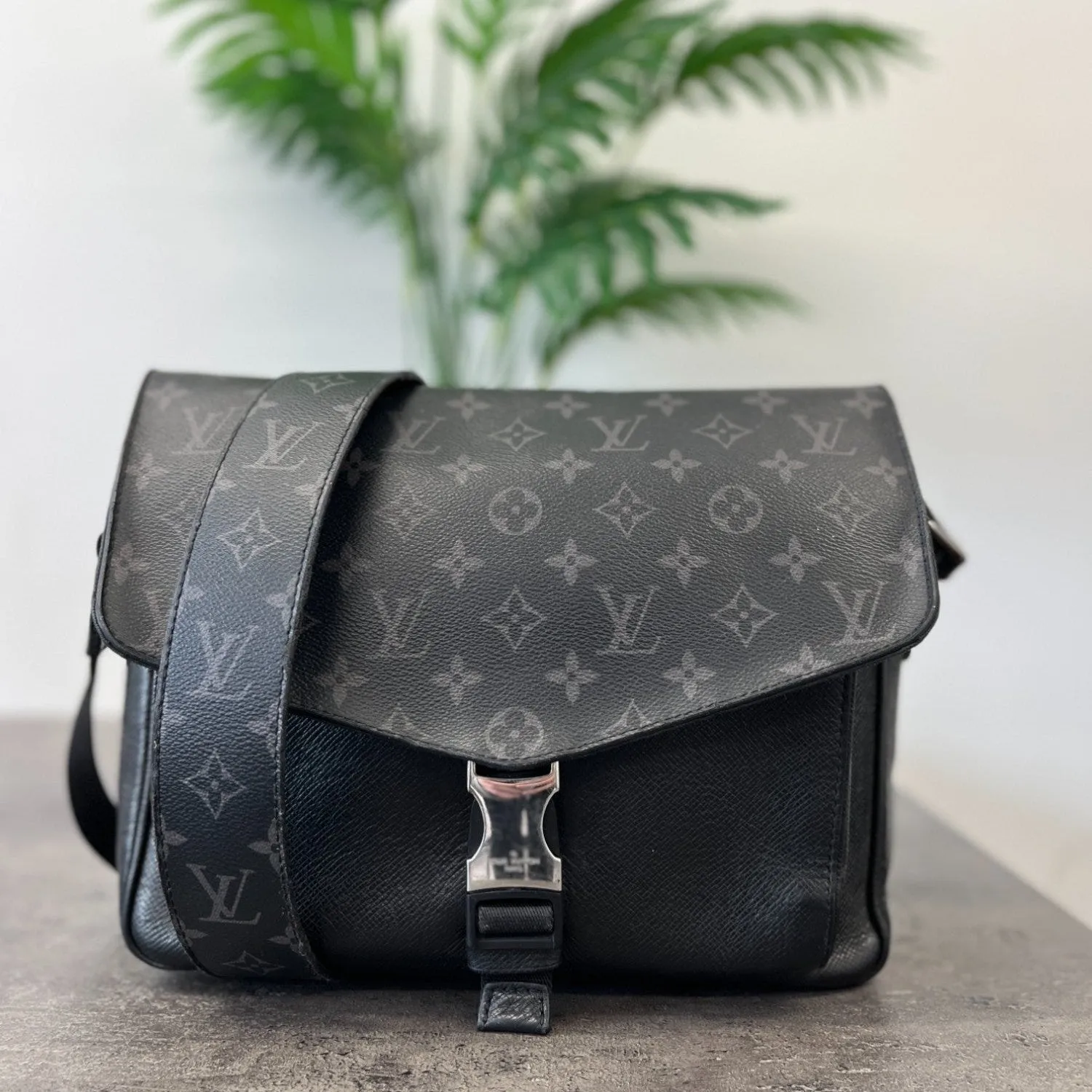 Men's Messengerama Monogram Messenger Bag Black