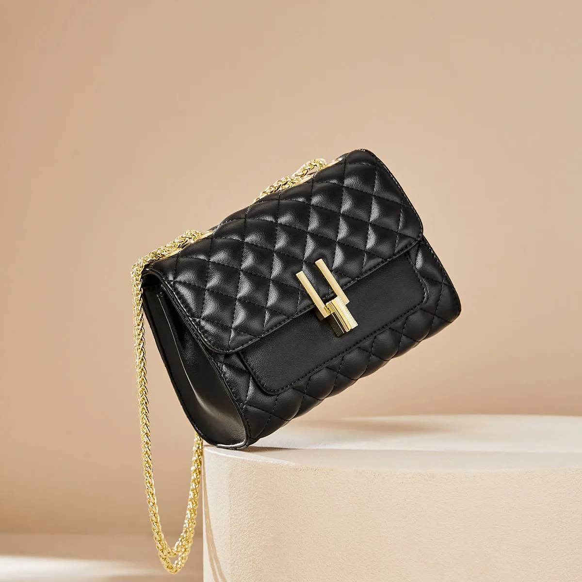 Miranda Timeless Quilted Shoulder Bag