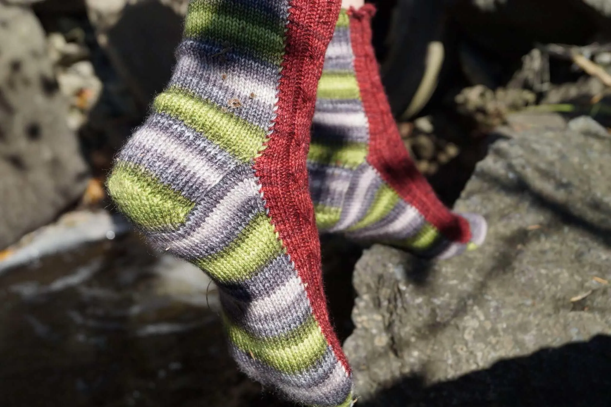 Sock pattern "A Viper's tongue"