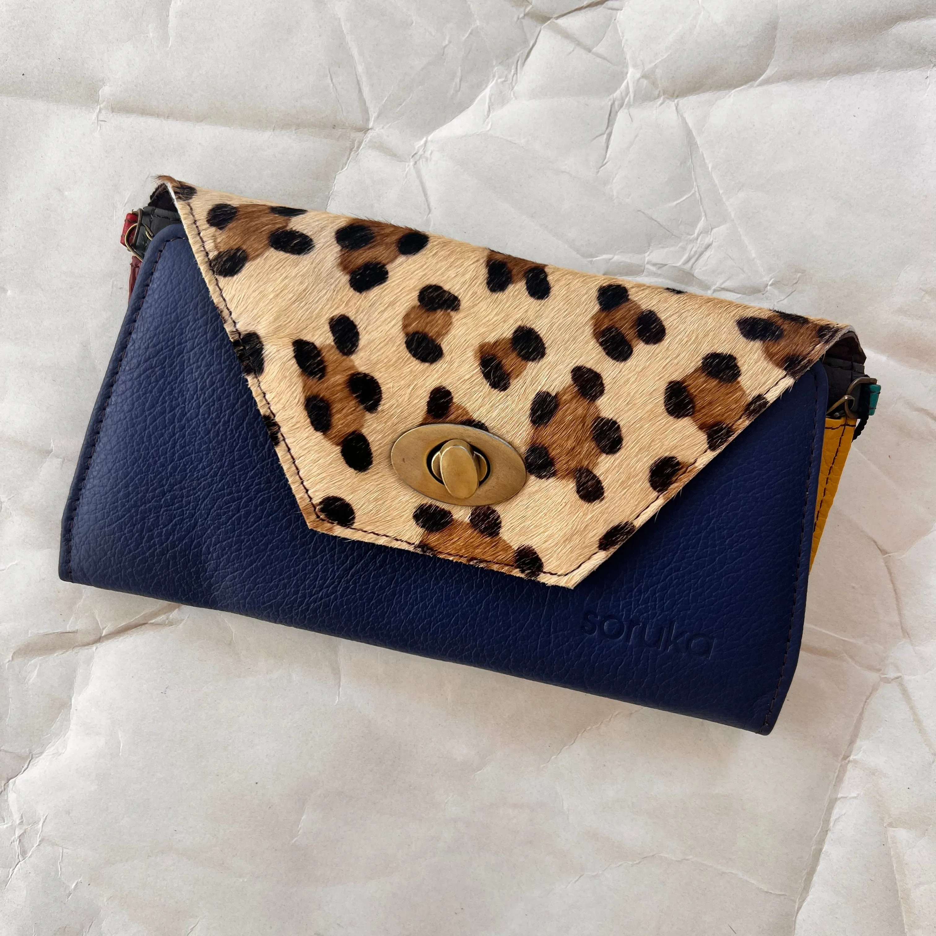 Soruka - Secret Clutch, Royal