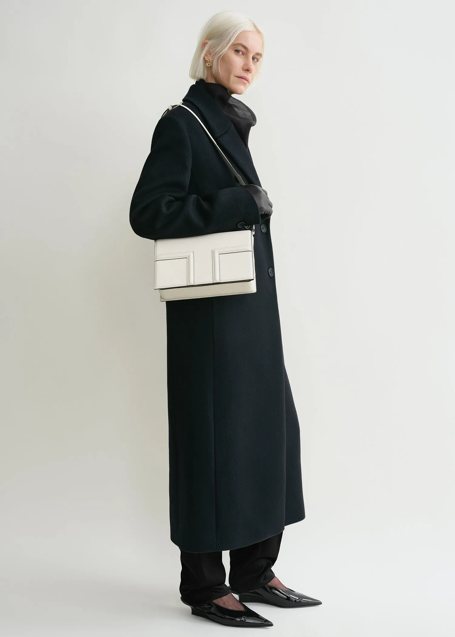 T-Flap leather bag milk