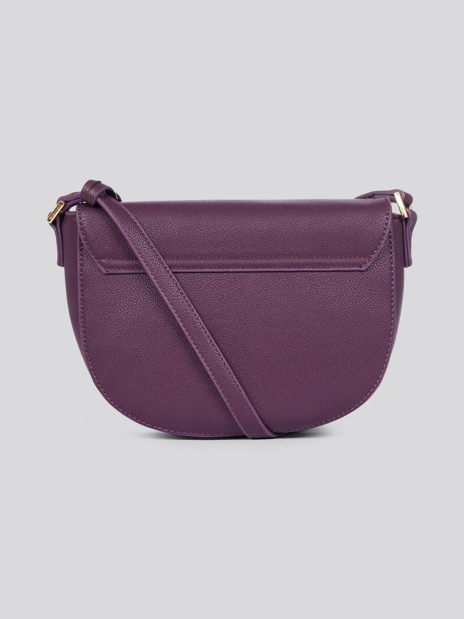 U.S. Polo Assn. Womens Jones Flap Crossbody Bag in Plum