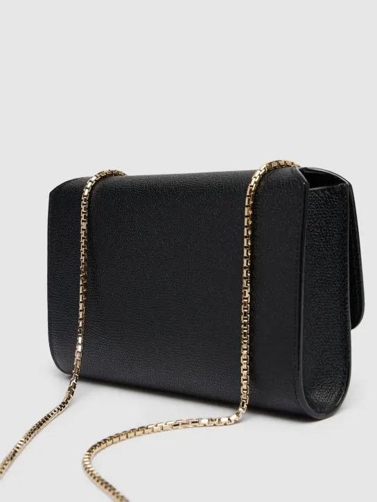 Valextra   NoLo wallet on chain 